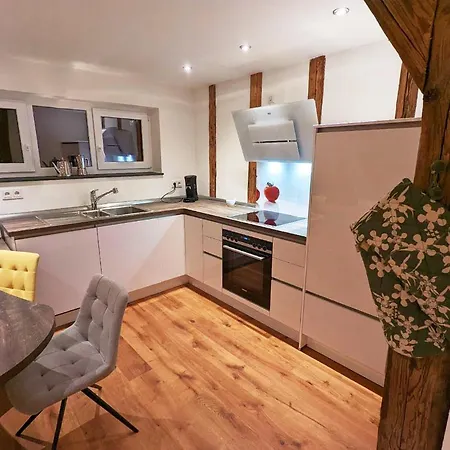 Donauhosting, Stadt Land Fluss Unterkirchberg